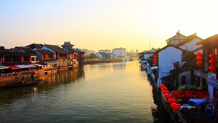 Shanghai: Zoo and Zhujiajiao Water Town Tour with Boat Ride - Who this day trip fits best (and who might want something else)