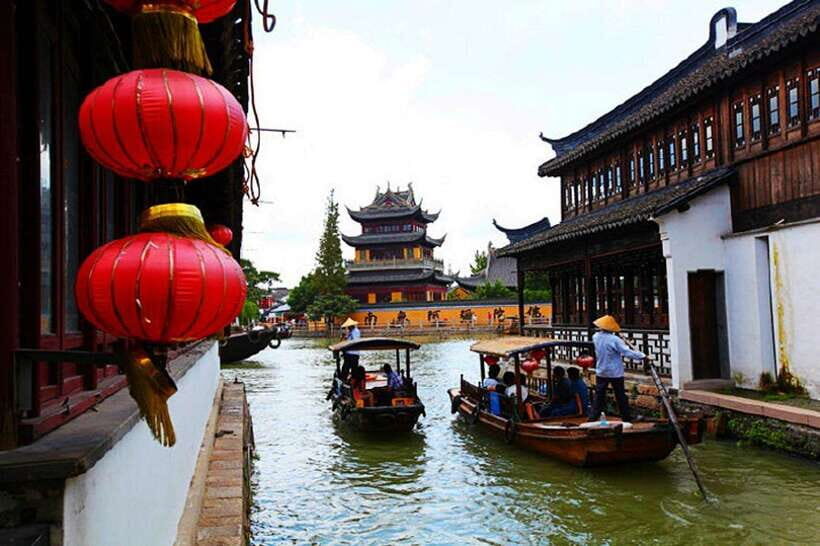Shanghai: Zoo and Zhujiajiao Water Town Tour with Boat Ride - Shanghai Zoo: giant pandas plus a full animal lineup