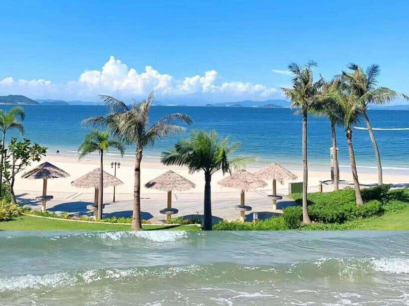 Shenzhen: Dapeng Peninsula Day Tour with Hotel Pickup - Tour Pace, Group Size, and Language Support