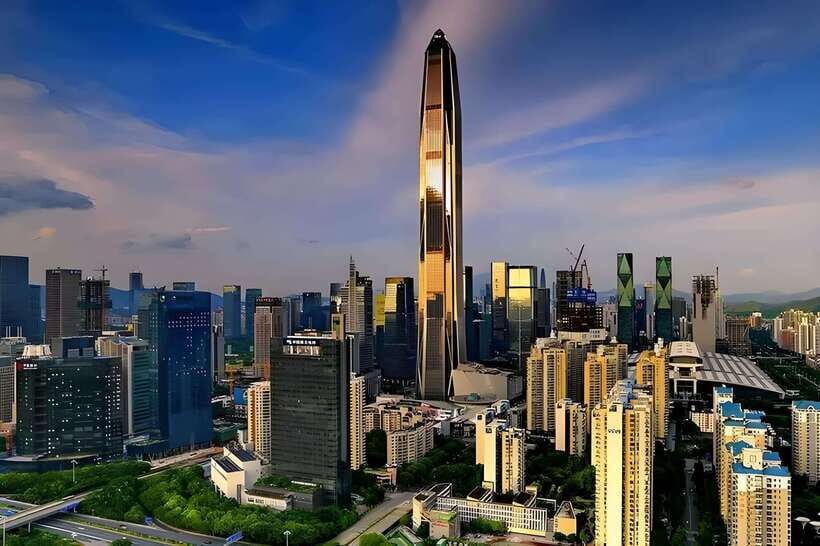 ShenZhen: Tallest Building with Luxury Meal on Highest Floor - Getting there fast in Futian: where the visit starts