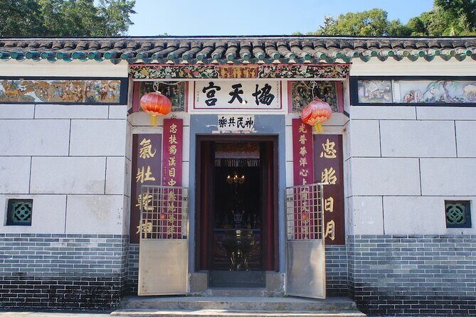 Small Group Hiking Day Tour to Lai Chi Wo - Why Wu Kau Tang and Plover Cove feel so different