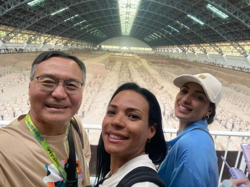Small Group Terracotta Warriors Tour with Options - Choosing the right option: guide-and-transfer vs meeting point self-entry