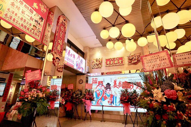 Small-Group Tour: Hidden Gems of Old Hong Kong island - Wonton noodles in Causeway Bay: what’s included and how to make the most of it