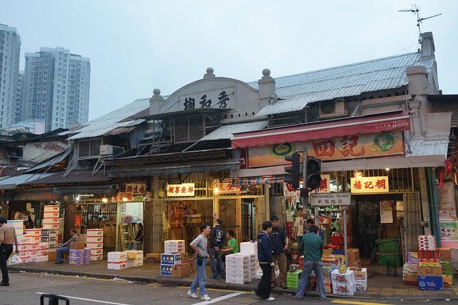 Small-Group Tour: Hong Kong Local Markets Hopper [PROMOTION] - Yau Ma Tei Fruit Market and the Century-Old Wholesale Scene
