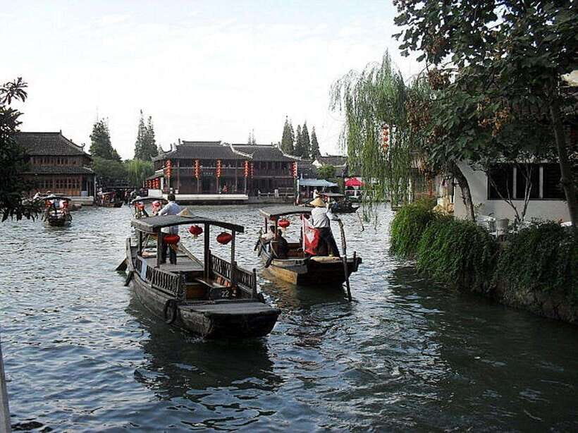 Suzhou and Zhujiajiao Private Guided Day Trip from Shanghai - The Included Gondola Ride: A Slow, Scenic Reset