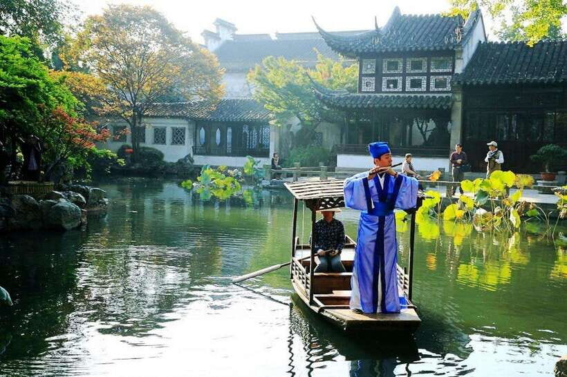Suzhou Flexible Guided Day Trip from Shanghai by Private Car - Door-to-Door Comfort: Private Car and English Guide