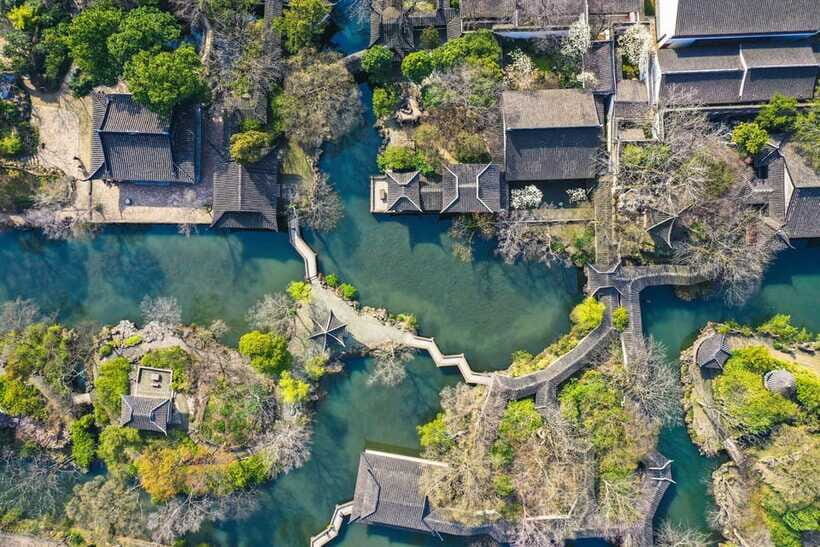 Suzhou:Humble Administrator's Garden Ticket for Adult - Must-See Stops: Hall of Drifting Fragrance and Pavilion of Lotus