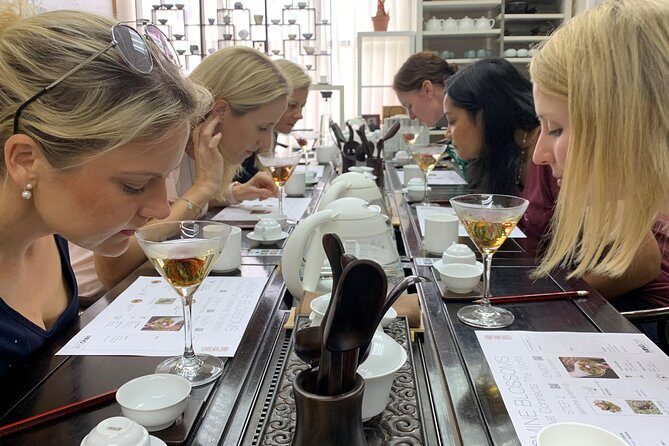 Tea Tasting and Pairing Concept Workshop - The 1.5-Hour Plan: From Smelling Leaves to Pouring Properly