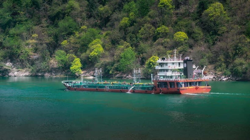 TianSheng Three Bridges + Longshui Gorge/Fairy Mountain - TianSheng Three Bridges: the iconic walk-and-elevator layout