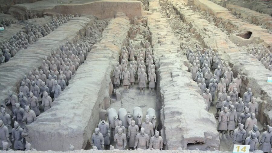 Top 3 Xian Sites to Terracotta Army & Dinner Show w/ Options - Who should book this one-day Terracotta + Mosque + City Wall tour