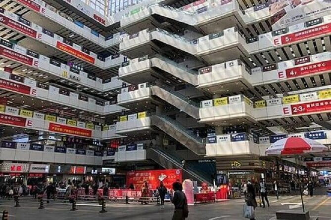 Translator Shopping Assistant and Business Tour Guide Service - Stop 3: Shahe Clothing Wholesale Market (About 1 Hour, Admission Free)