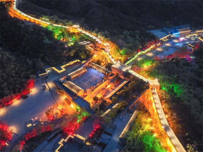 Twilight Glow at Badaling Great Wall Evening Bus Tour+Ticket - Tour Options: No-Guide Convenience vs. Learning in Real Time