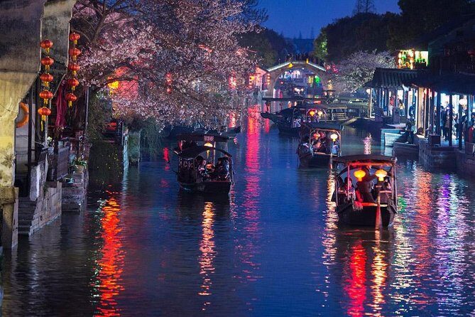 Wuzhen and Xitang Water Town Private Full Day Trip from Shanghai with Lunch and Dinner - Photo Stops and Walking Pace: How Guides Make or Break It
