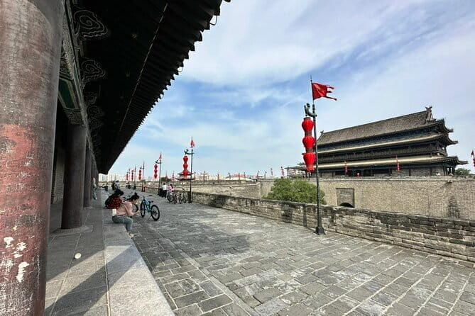 Xi'an 2-Day Customized Tour: Terracotta Army & City Highlights - Price and logistics: where the $29 value really comes from