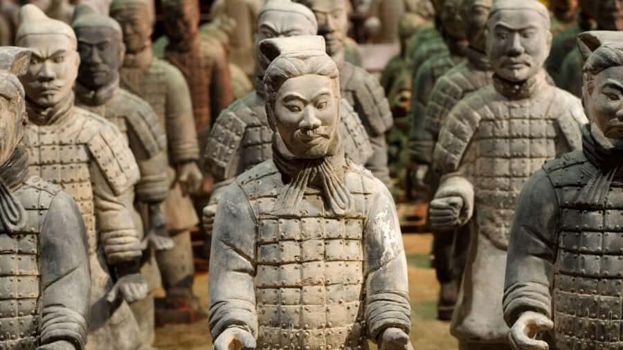 Xian: Bus Tour of Terracotta Warriors With Guide & Lunch - The lunch stop that actually saves your day