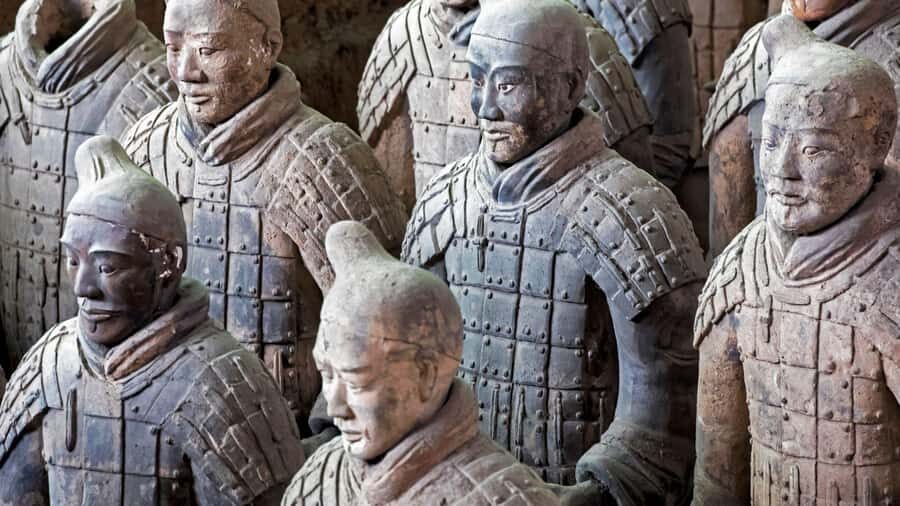 Xian: Bus Tour of Terracotta Warriors With Guide & Lunch - The early drive and the payoff of being on a schedule