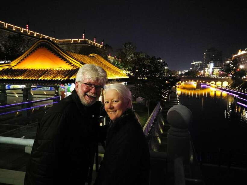 Xi'an: City Wall & Old Town Walking Tour w/ 10+ Food Tasting - Who should book this City Wall + night food combo