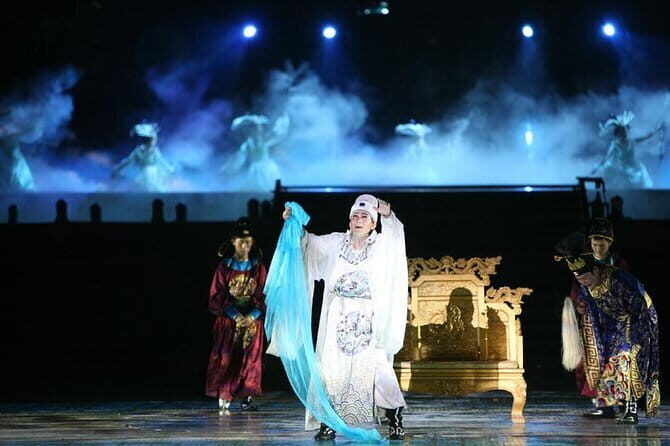 Xi'an Day Tour Terracotta Warriors and Song of Everlasting Sorrow - Your guide’s role: why names like Amy, Maria, and Crystal show up