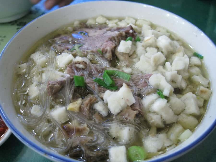 Xi'an: Gourmet & Street Food Tour - The real value: Lucy’s hosting skill and route management