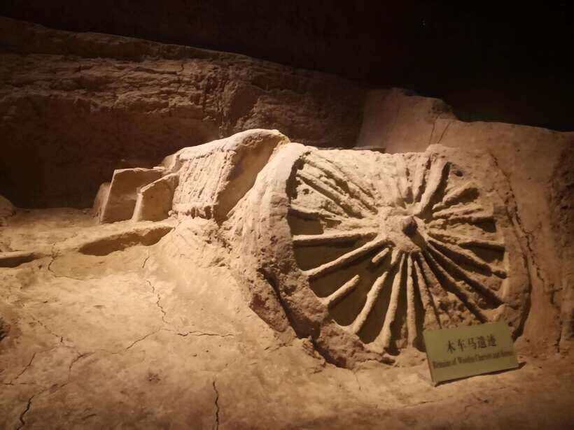 Xi'an: Han Yang Ling Tomb Archaeology Tour with Options - Emperor Jingdi (Liu Qi): the policies behind the tomb