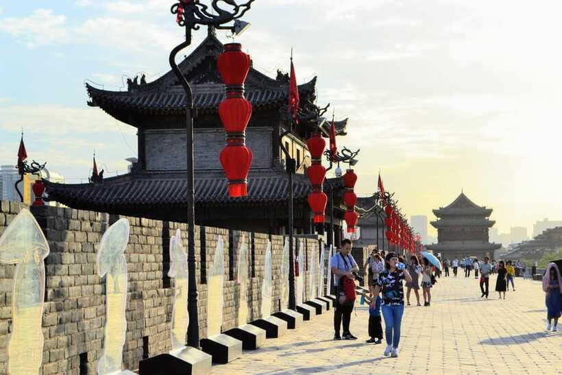 Xi’an Highlights: Terracotta Warriors, City Wall & Food Tour - Private Guide + Air-Conditioned Vehicle: The Real Comfort Value