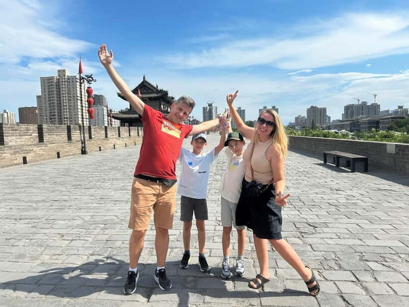 Xi'an: Morning Terracotta Army Tour with Local Family Lunch - Why the Guide Makes This Tour Feel Worth It