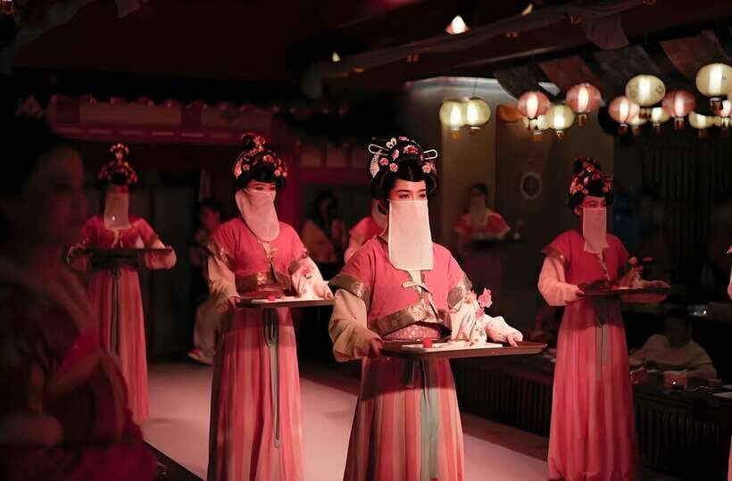 Xi'an: Royal Banquet with Chinese Cultural Performance - Key things to know before you book