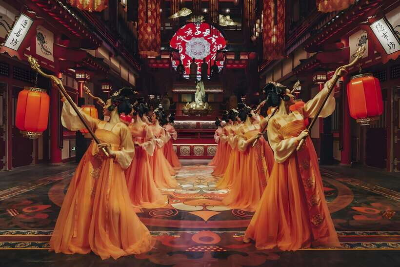 Xi'an: Royal Banquet with Chinese Cultural Performance - The banquet meal: 10 traditional dishes in a Tang court setting