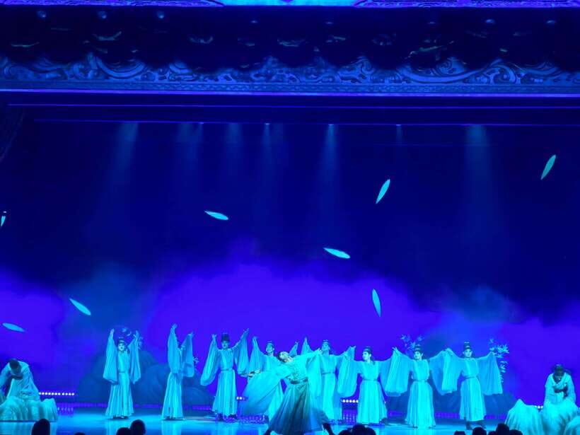 Xi'An: Tang Dynasty Show Ticket w/ Transfer or Dinner - The show: English captions and high-polish performance