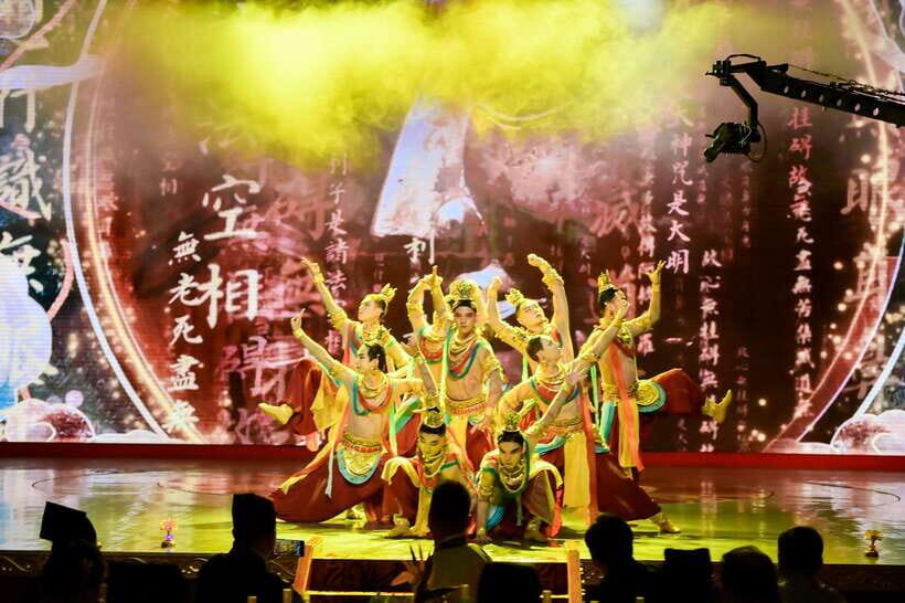 Xi'an: Tang Dynasty Show Tickets Booking - Dancing, music, and stage design: where the production wins