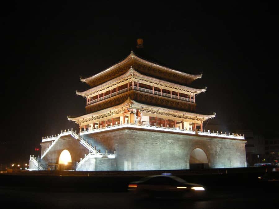 Xi'an: Terra-Cotta Warriors Entry with Optional Guide - Guided vs self-guided: choose the right kind of support