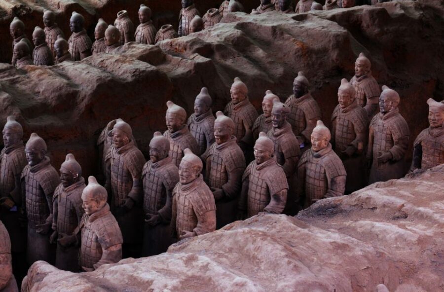 Xi'an: Terracotta Warriors Private Tour with Optional Lunch - Pit 2 and Pit 3: infantry, cavalry, and officer roles