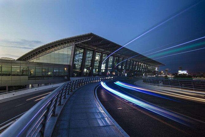 Xi'an Xianyang Airport to Hotels:Private transfer with Meet & Great service - The Advance Setup: Photos, Plate Number, and Flight Tracking