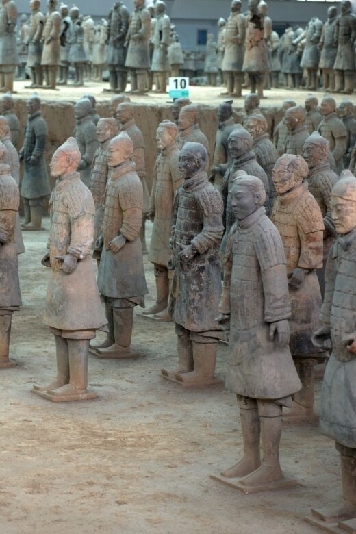 Xi'an:Terracotta Army Museum Walking Tour with Entry Tickets - Guide quality you can feel: Henry and Lili in action