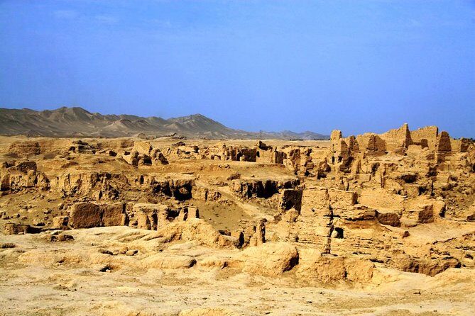 Xinjiang Best Classic Silk Road Tour with Locals - Karakul Lake, Muztagata views, and Tashkurgan’s Tajik gateway