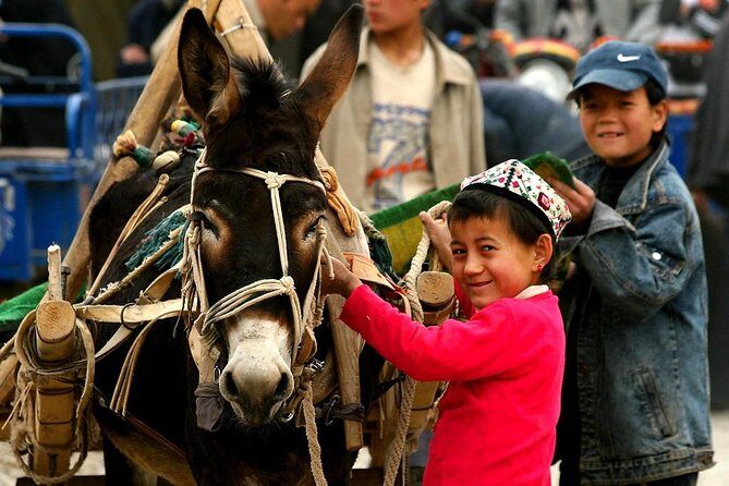 Xinjiang Best Classic Silk Road Tour with Locals - Taklamakan Desert: the day the Silk Road turns dramatic