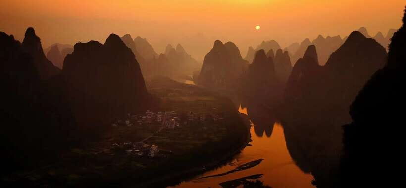 Yangshuo/Guilin: Full- or Half-Day Xianggong Hill Sunrise - Cuiping Hill Sunset and Ruyi Peak Cable Car Options