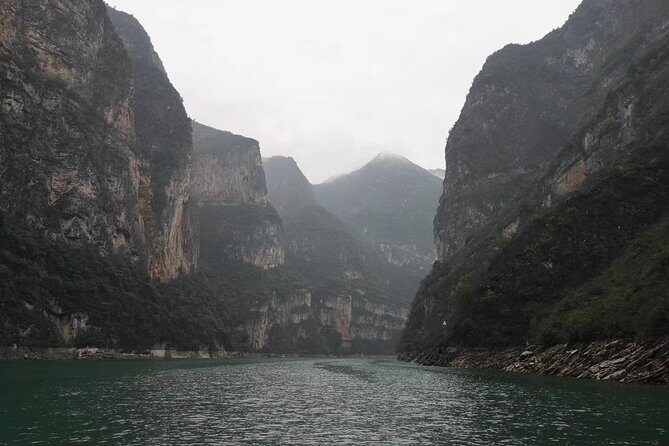 Yangtze River Cruise from Chongqing to Yichang Downstream in 4 Days 3 Nights - Cabins: What Half Twin Really Means for Your Comfort