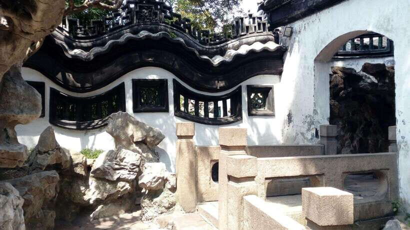 Yu Garden Shanghai Entry Tickets Booking And Trip - When to visit: using the 9:00 to 14:00 window smartly