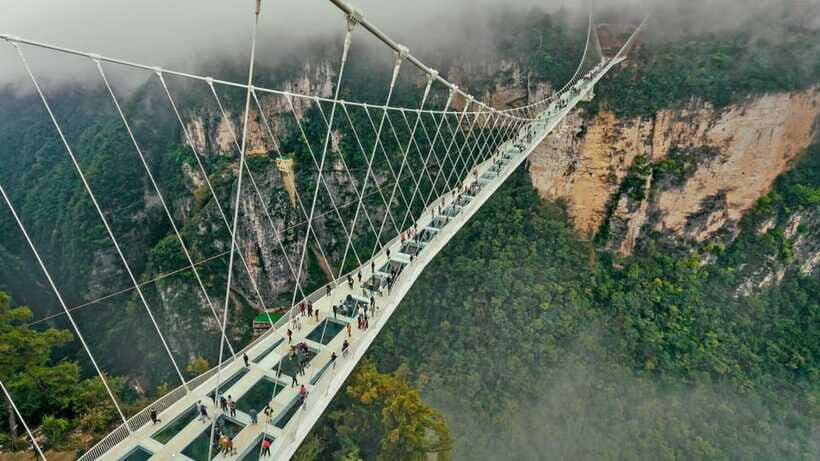 Zhangjiajie: 2-Day Highlights Tour w/Glass Bridge &Cable car - Guides make the difference: Sally, Kevin, and Dani show up in the best moments
