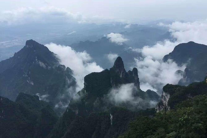 Zhangjiajie 2 days highlight tour - Day 2: Tianmen Mountain National Forest Park’s long-focus day at 1518.6 m