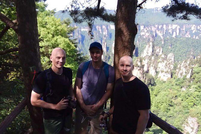 Zhangjiajie 3 days funny highlight private tour - The guides: what the best ones do for you