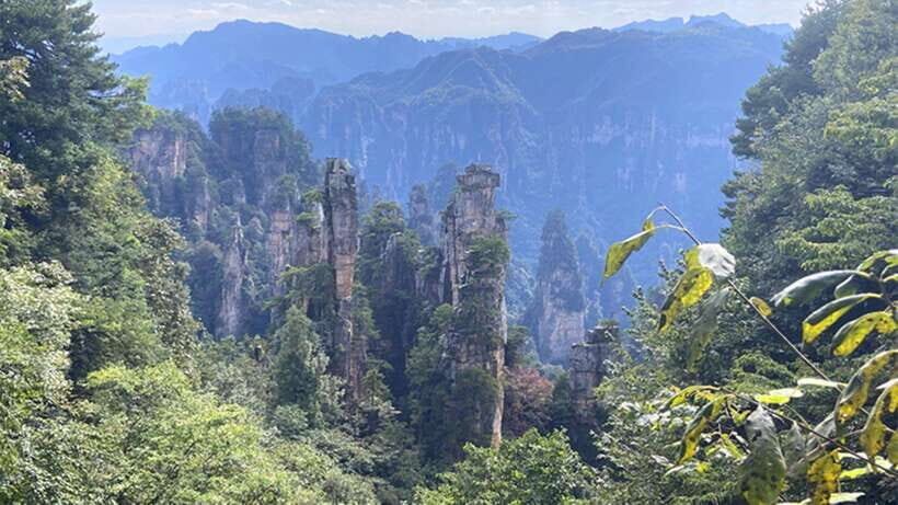 Zhangjiajie National Forest Park: Private Tour and Transport - Helong Park and the bronze Great General statue