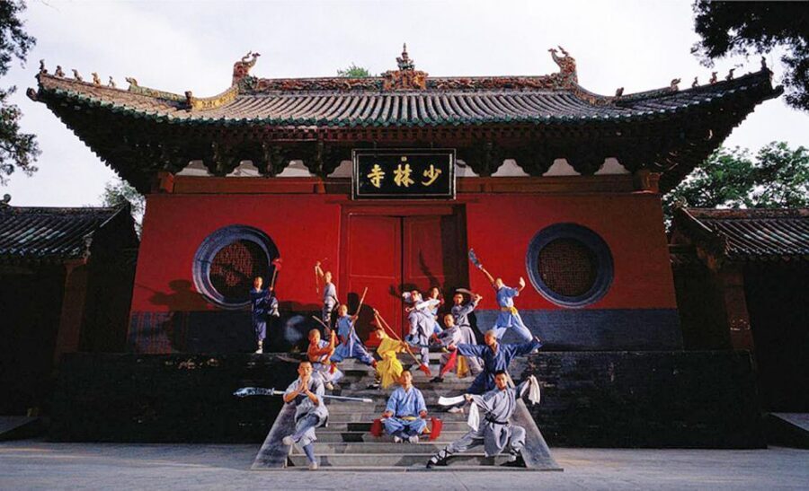 Zhengzhou: Private Tour to Shaolin Temple & Longmen Grottoes - Timing Tips: How to Stretch an 8-Hour Day
