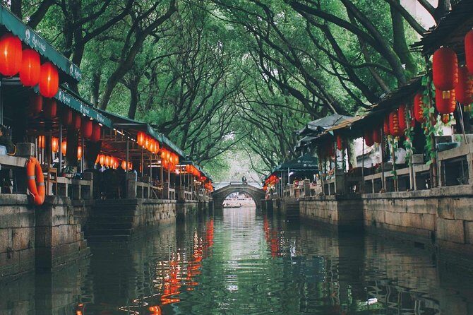 Zhouzhuang and Tongli Water Town Private Transfer Service from Shanghai - Why this private transfer works better than a bus day