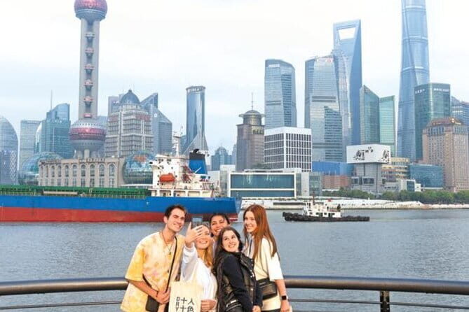 Zhujiajiao & Shanghai: Private Day Tour Water Town to Skyline - Why this Zhujiajiao & Shanghai combo works