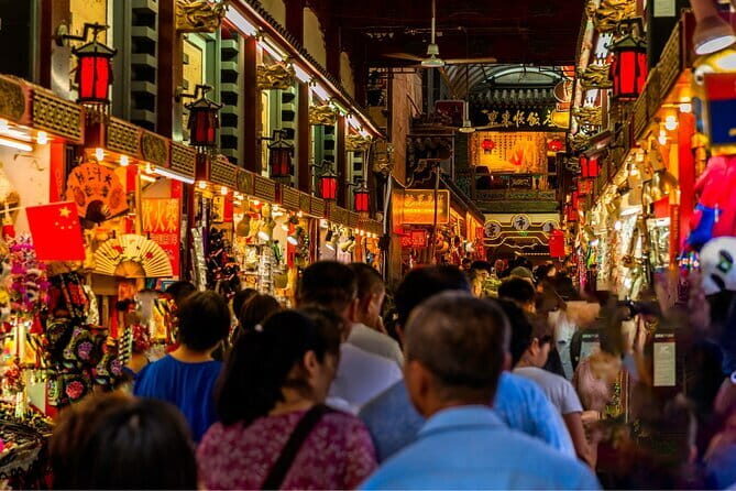 Zhujiajiao & Shanghai: Private Day Tour Water Town to Skyline - Yu Garden (Yuyuan): a Ming-style pocket of calm