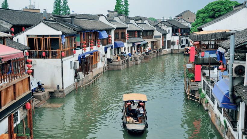 Zhujiajiao & Shanghai:Private Day Tour Water Town to Skyline - Key highlights at a glance