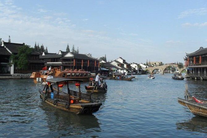 Zhujiajiao Water Town Self-Guided Tour with Private Transfer from Shanghai - Arriving in Zhujiajiao: Your First Walk and That Big-Feel Bridge