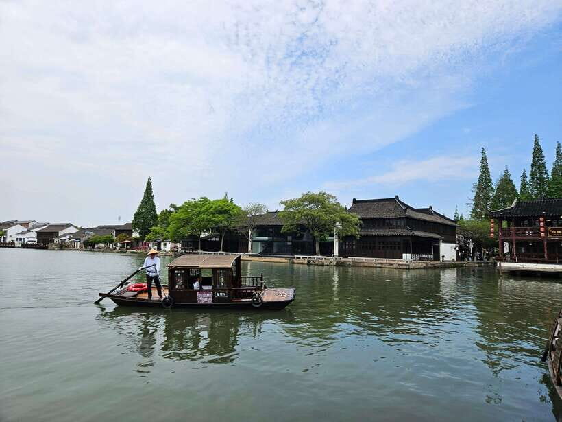 Zhujiajiao Water Village: Private Tour from Shanghai - Lunch on Your Own: How to Turn the Break Into a Real Meal